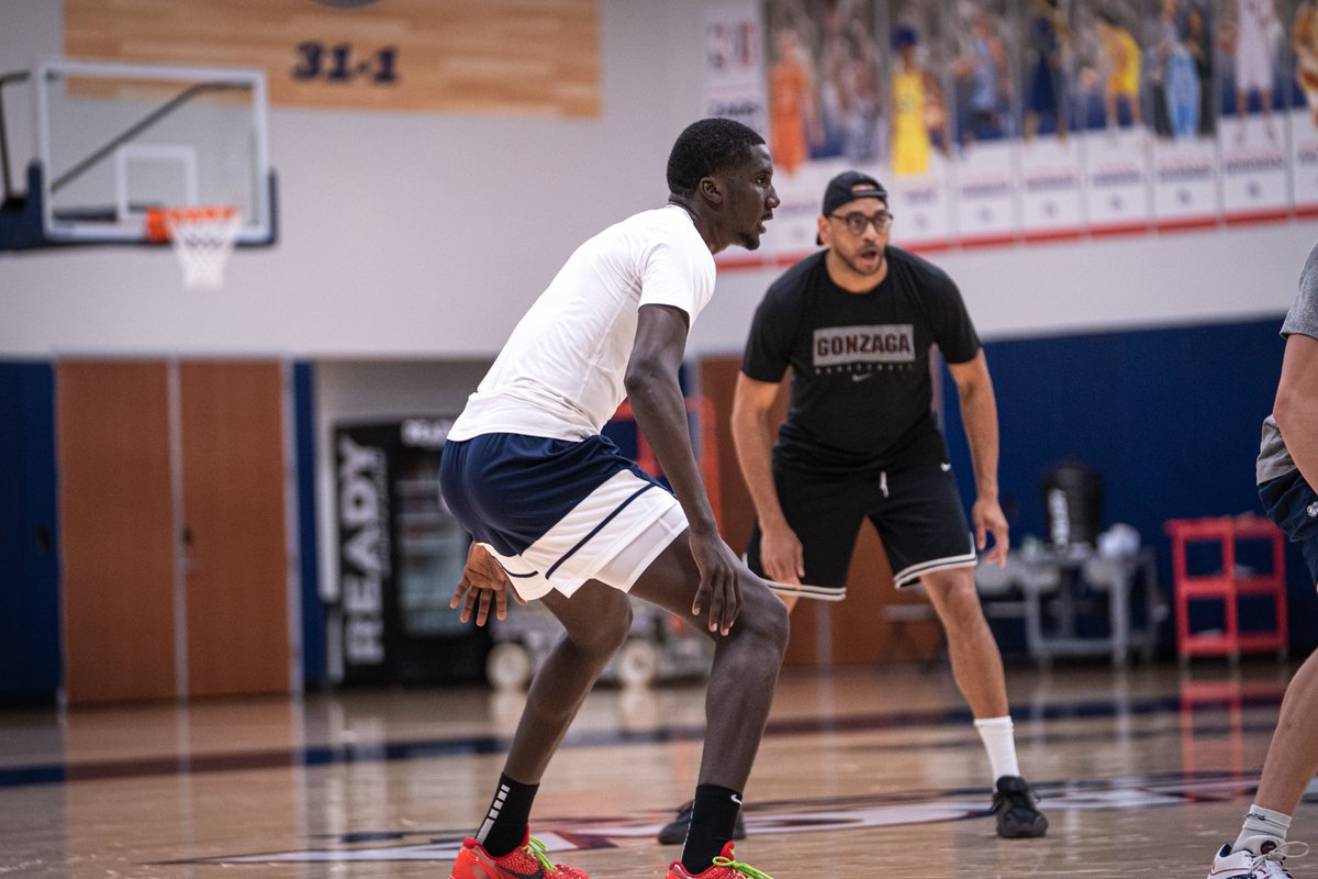 Gonzaga Basketball tweet media