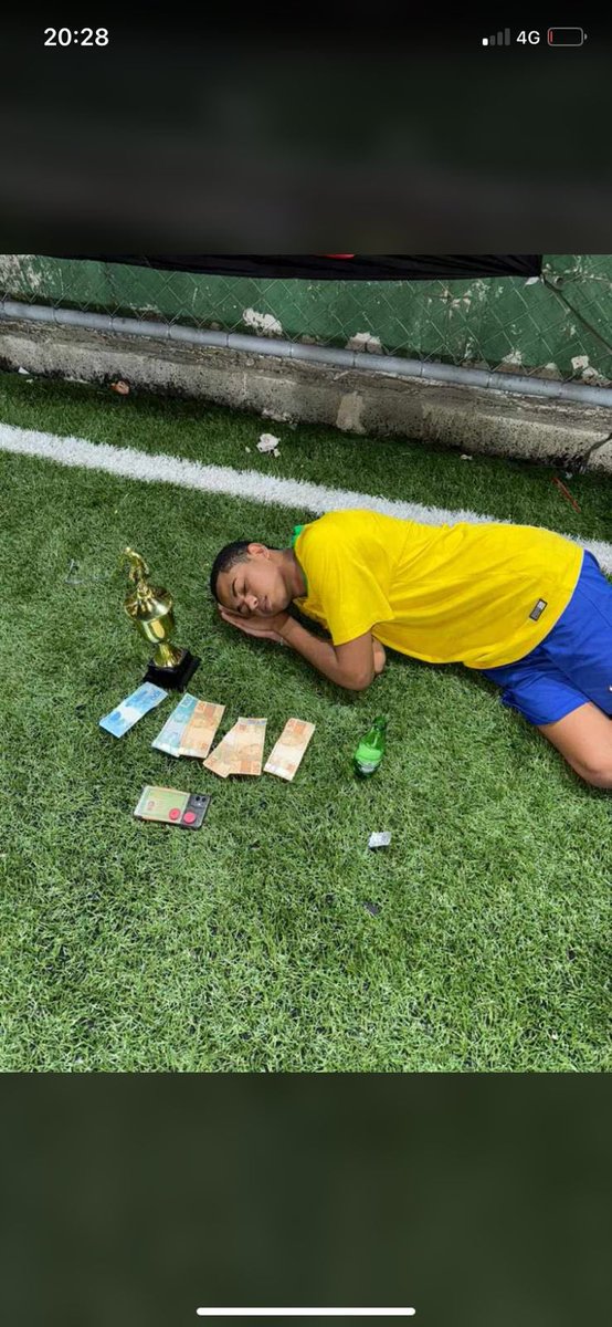 santin_750's tweet photo. Dormi e acordei campeão no Ramiro 🇧🇷 https://t.co/rFQSXCKxzl