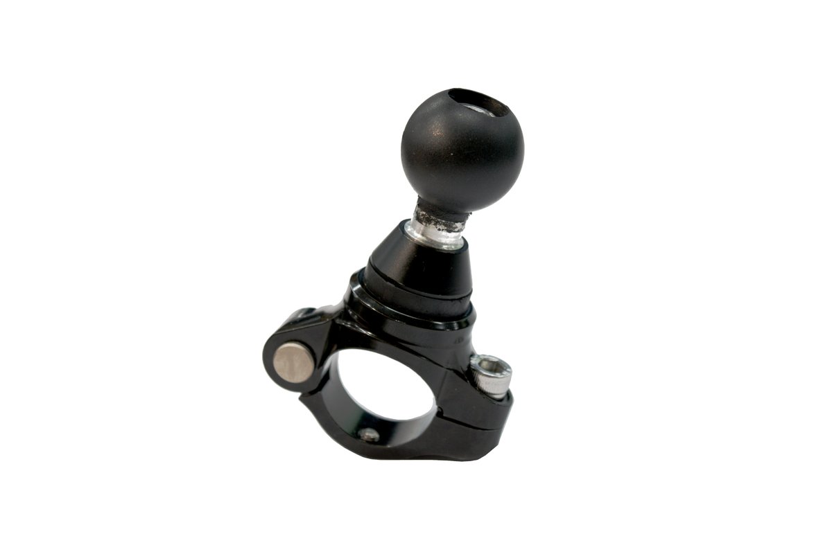 plot_touring's tweet image. プレミアムスマホホルダーのラムマウント
振動軽減モデル「PLOTオリジナル防振クランプベース」を使ったコンボは、今まで通りのRAMのサイズ感を維持しつつ防振機能が高められ大切なスマホを守ります😎
#ラムマウント #RAMMounts #スマホホルダー #バイクスマホホルダー #振動軽減 #プロトツーリング部