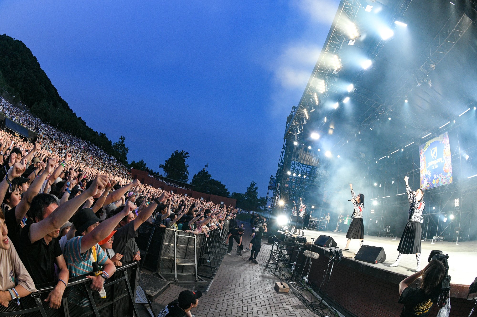 GTI_nQ8agAAXdi6?format=jpg&name=large