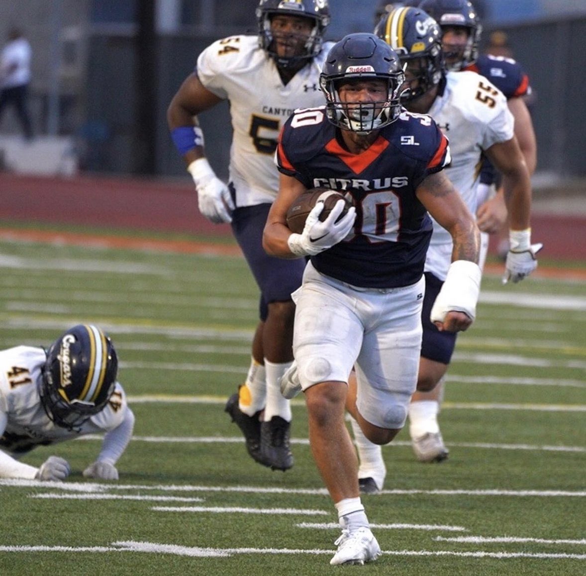 I will be committing on Wednesday Night! 
- FBS Power 5 Bounce back
- 1200 + Yards | 18 TD’s 
- 2 for 2 Eligibility - 1st Team All-Conference