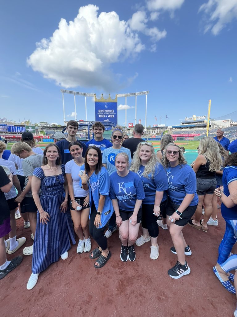 Jackie Reses (@jackiereses) on Twitter photo Intern Training <a href="/Royals/">Kansas City Royals</a> <a href="/jasonsinnarajah/">Jason Sinnarajah</a> Thank you Jason for an amazing AllTeam today teaching us about the biz of sports. <a href="/Lead_Bank/">Lead</a> Intern Training <a href="/Royals/">Kansas City Royals</a> <a href="/jasonsinnarajah/">Jason Sinnarajah</a> Thank you Jason for an amazing AllTeam today teaching us about the biz of sports. <a href="/Lead_Bank/">Lead</a>