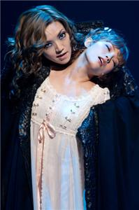 Knight_RoseQuee's tweet image. Looks at Francesca.