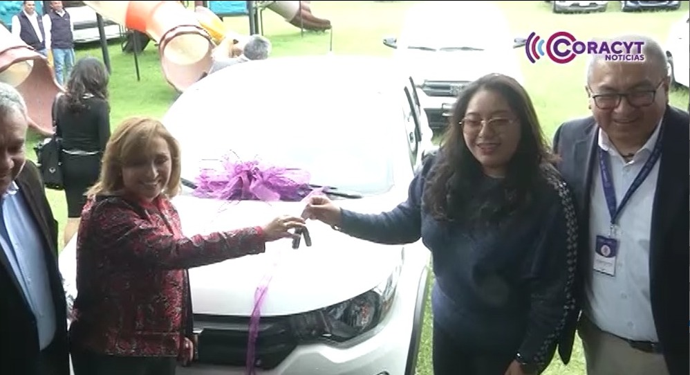 Coracyt Noticias (@coracytnoticias) on Twitter photo Entregó gobernadora <a href="/LorenaCuellar/">Lorena Cuéllar</a> vehículos a trabajadores de la #educación 🚗
En el evento la mandataria estatal, ratificó su compromiso para mejorar las condiciones laborales de las y los trabajadores de la educación.
#CoracytNoticias
Victoria Flores
youtu.be/W1Ql0tvWuq8 Entregó gobernadora <a href="/LorenaCuellar/">Lorena Cuéllar</a> vehículos a trabajadores de la #educación 🚗
En el evento la mandataria estatal, ratificó su compromiso para mejorar las condiciones laborales de las y los trabajadores de la educación.
#CoracytNoticias
Victoria Flores
youtu.be/W1Ql0tvWuq8