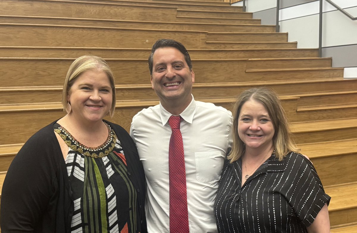 Dr. Sarah Balarin (@drbalarin) on Twitter photo Welcome to middle school <a href="/chrisgollner/">Chris Gollner</a>!
<a href="/mkarnold/">Melissa Arnold</a> and I are excited to have you on the team! Welcome to middle school <a href="/chrisgollner/">Chris Gollner</a>!
<a href="/mkarnold/">Melissa Arnold</a> and I are excited to have you on the team!