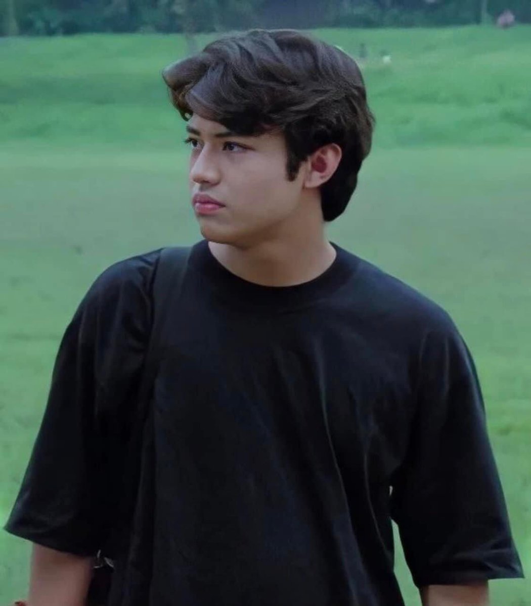 vincimendoza's tweet photo. Isa talaga si Mark Anthony Fernandez sa mga crush ko noong bata pa ako. 😍 https://t.co/VfNbTmO1DI