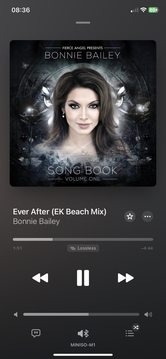 thebebechu's tweet photo. the chokehold that this song *still* has on me https://t.co/5pm0EUiUw8