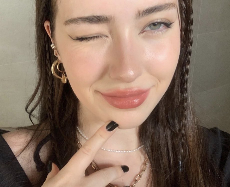 ⠀     
⠀                               
⠀ ⠀     ⠀     ⠀       slvrstrss.⠀⠀⠀⠀⠀⠀ ⠀⠀⠀ ⠀⠀⠀
⠀⠀⠀ ⠀                 Without me.  ⠀     ⠀     ⠀     ⠀     ⠀     

⠀