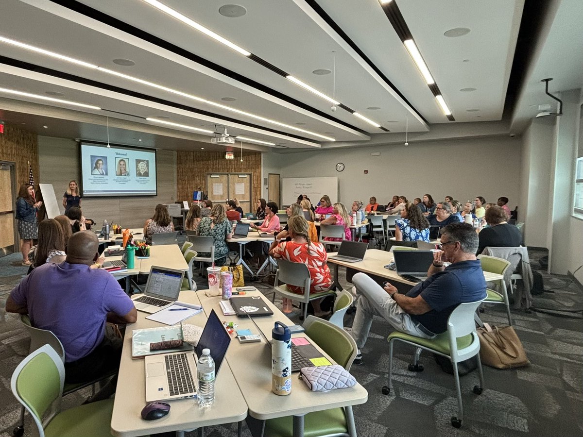 karenwood1's tweet photo. Great things are happening in the NE! It was wonderful to spend the afternoon with regional leaders in day 1 of the @NCDPI_OEL Literacy for Leaders series hosted by @Daretolearn_DCS. There is a ❤️ for students in this region! Can’t wait for day 2! @castickney https://t.co/VlpC0ExnMJ