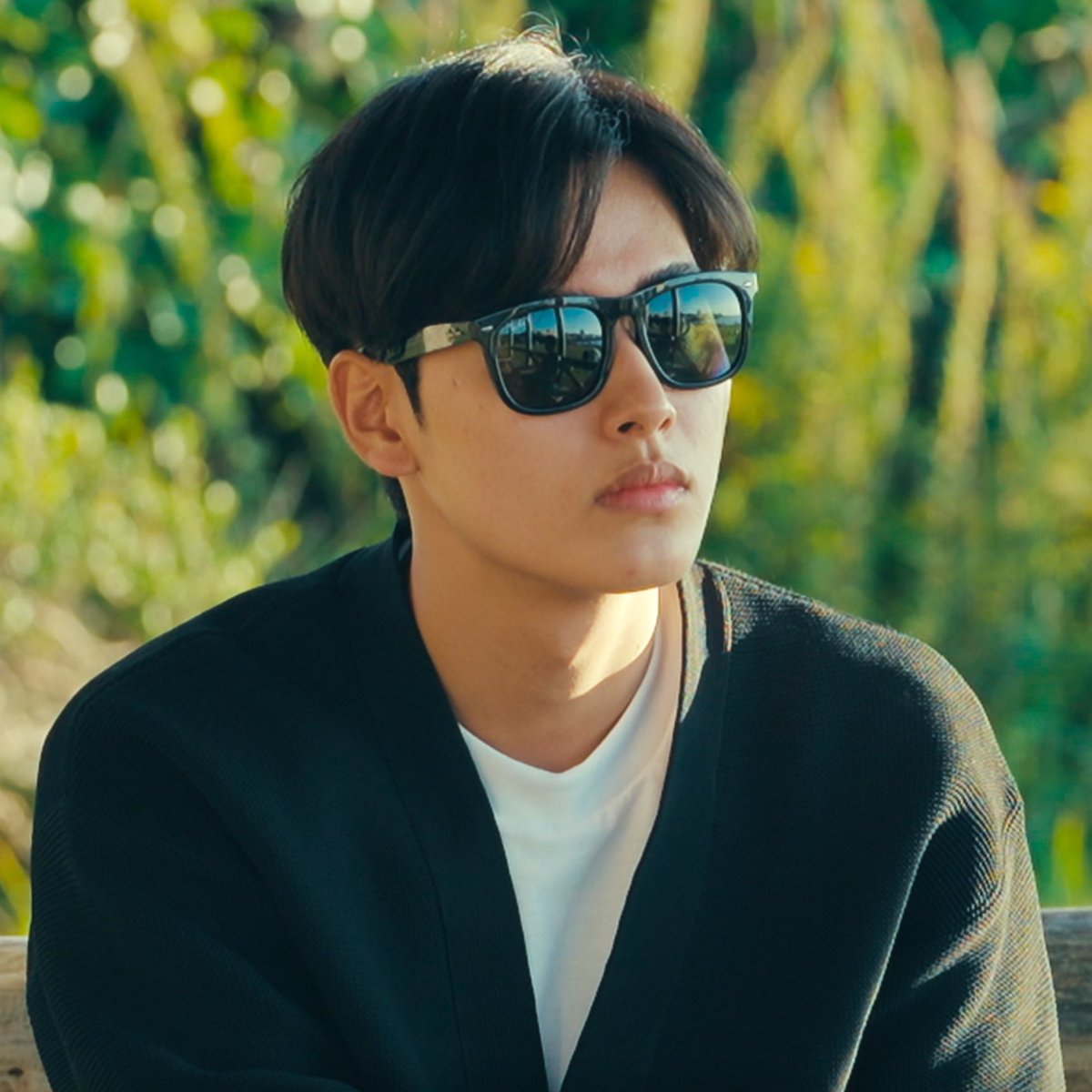 netflix's tweet image. New eps of The Boyfriend in 6 hours 👀