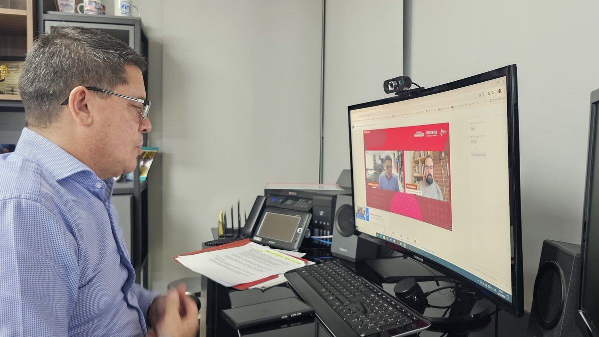 El escenario con una eventual victoria de la derecha venezolana, es la desaparición del Estado a través de la eliminación de instituciones y privatizaciones. Esto significa paralizar el proceso de construcción de la soberanía en Venezuela
<a href="/WuikelmanAngelP/">Wuikelman Angel P.</a>

#GenteDePaz