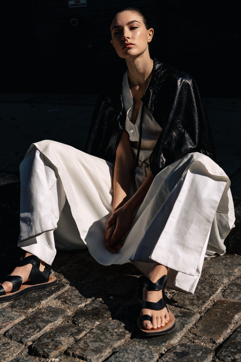 femalemodelsbot's tweet photo. Jacquelyn Jablonski (American model, born in 1991) for Harper’s Bazaar Serbia January 2017 https://t.co/kVq7bq5rFb