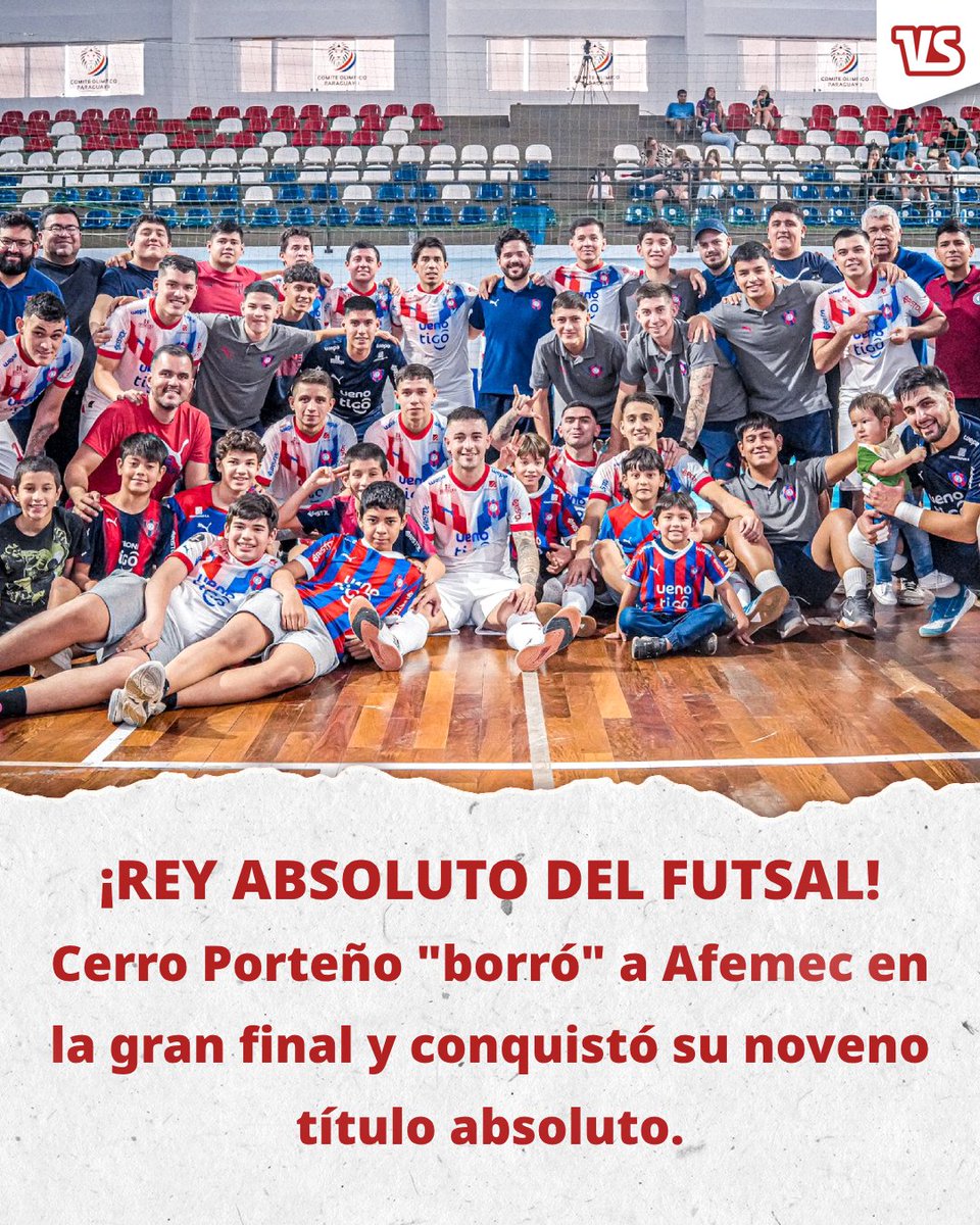 versusparaguay's tweet photo. ¡SE ESCRIBE CERRO, SE GRITA REY ABSOLUTO!

Cerro Porteño destrozó a Afemec en la vuelta de la final (global 12-2 a favor) de la Liga Premium de Futsal FIFA y consigue de esta forma su noveno título absoluto, estirando cada vez más su dominio en el futsal paraguayo. https://t.co/Xt812pZyYH