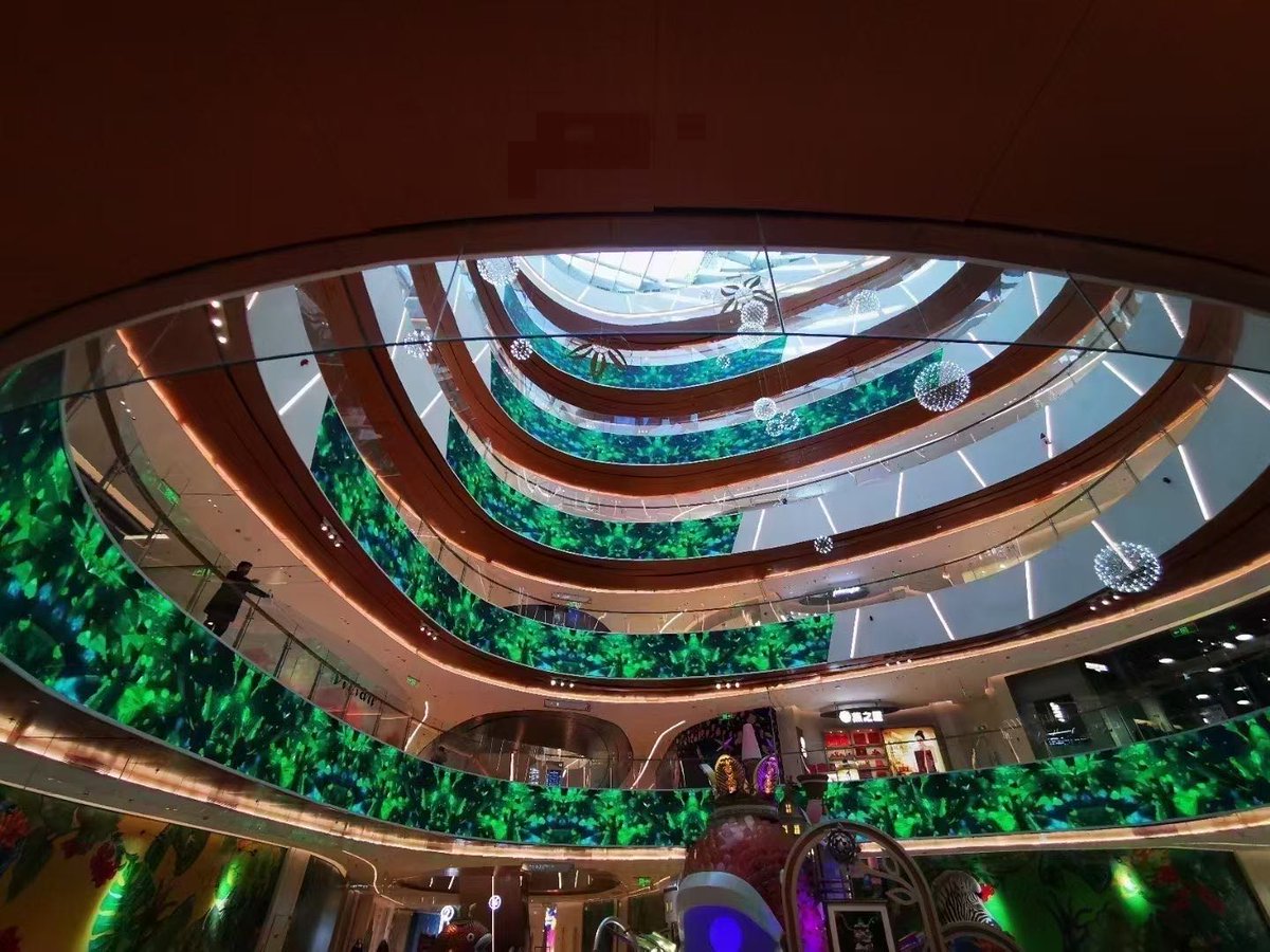 MilestrongLED's tweet image. Milestrong CEO Arms Zhu had a fantastic discussion with our partners in Saudi Arabia. We&apos;ve accomplished numerous cases and provided top-notch solutions there.

Welcome to visit our website for more info: mile-strong.com

#ledsolutions #ledscreen #LEDdisplay #SaudiArabia