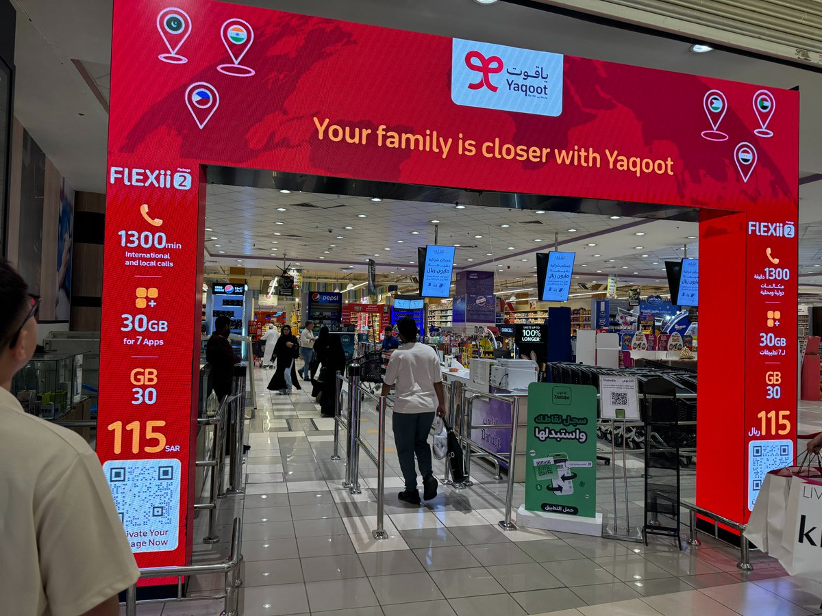 MilestrongLED's tweet image. Milestrong CEO Arms Zhu had a fantastic discussion with our partners in Saudi Arabia. We&apos;ve accomplished numerous cases and provided top-notch solutions there.

Welcome to visit our website for more info: mile-strong.com

#ledsolutions #ledscreen #LEDdisplay #SaudiArabia