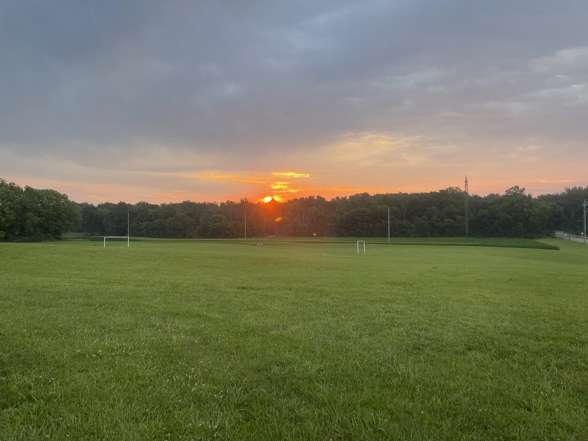WarsawXc's tweet photo. Hills were on the menu this morning!!! #morningcrew24 did a great job on this workout!! #onlysomany #bebetter https://t.co/wsNn6OotYz