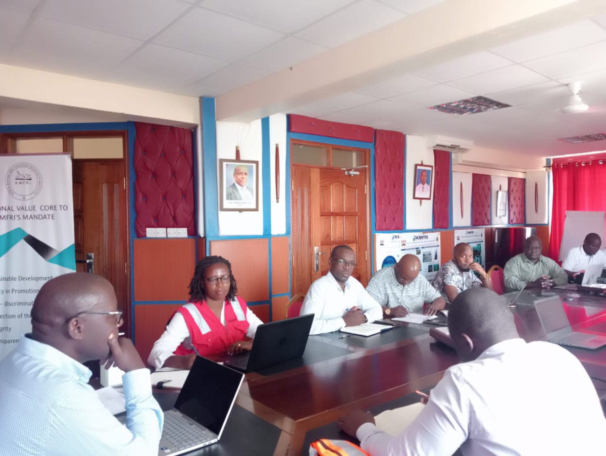 DOSHS_KE's tweet image. #SafetyFirst! 🦺🤝 We had a productive session with @KmfriResearch, conducting a safety awareness talk and workplace inspection at their premises. Committed to fostering a #SafeWorkEnvironment in every sector. #DecentWork