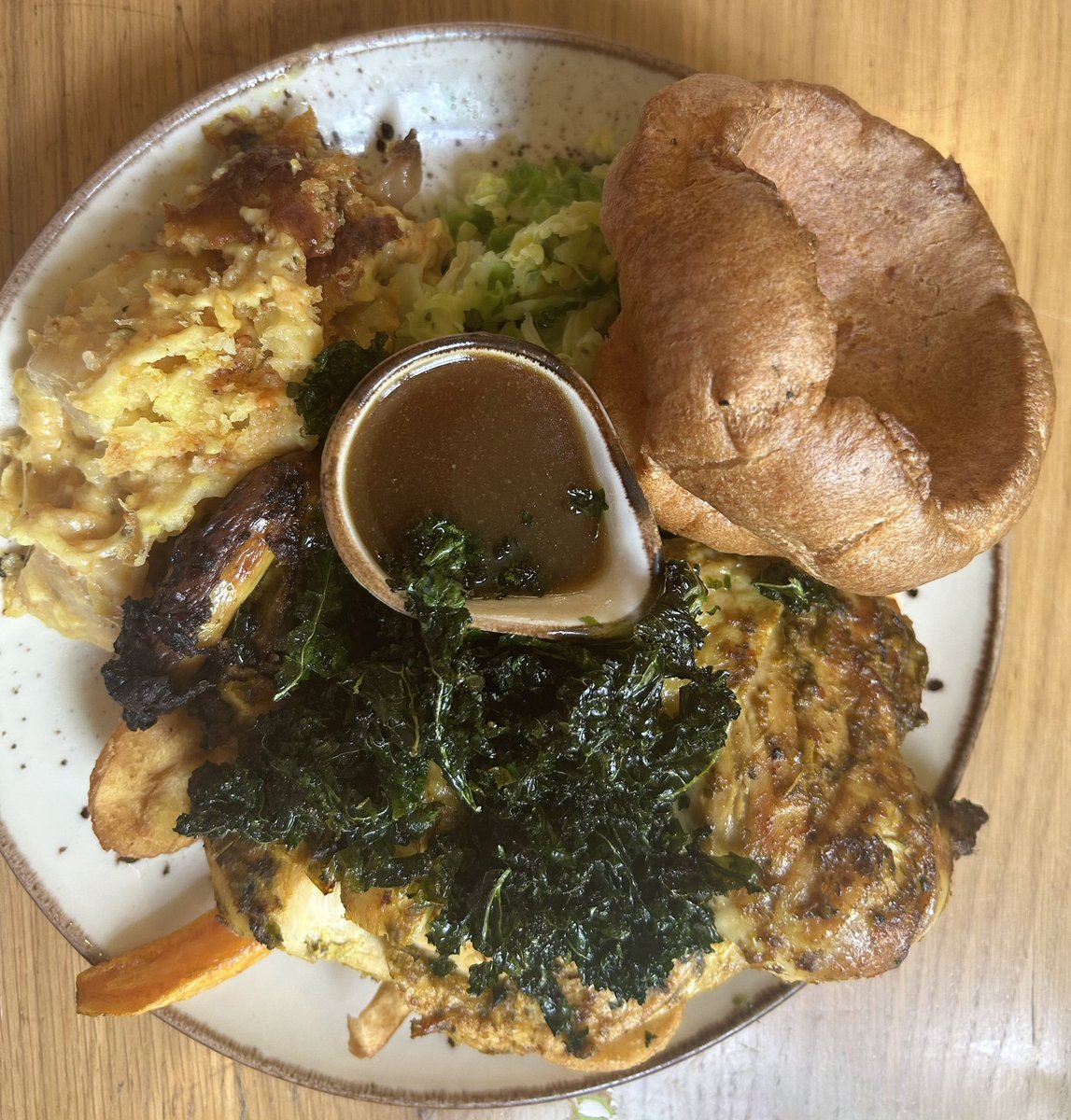 PubsSaving's tweet photo. Excellent Sunday roast @MagdalaTavern #bestpubs #pubs #sundayroast #hampstead #dogfriendly https://t.co/siBAAsb4GH