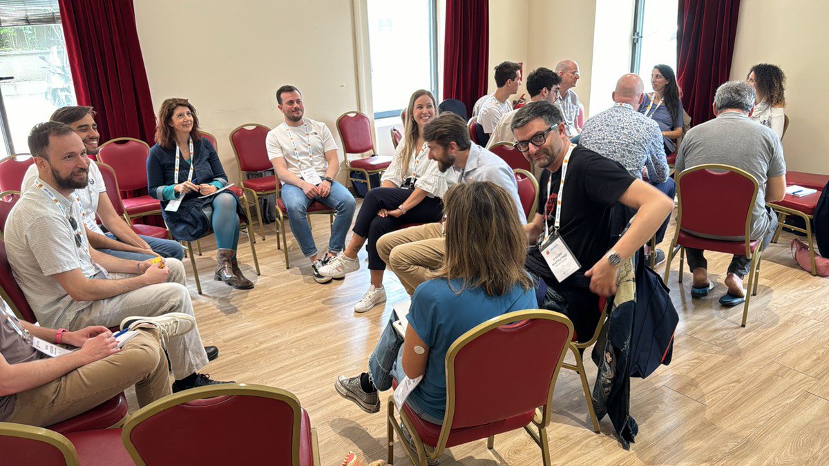 el__mata's tweet image. Il primo workshop non si scorda mai! 😍

Back in June we had the Robot for Humans Workshop (#RfH) at the @AVIConference: it was so great to see people present, discuss and debate their ideas 🤖

A wonderful team was the secret of success! 🦾

Stay tuned for the next edition... 👀