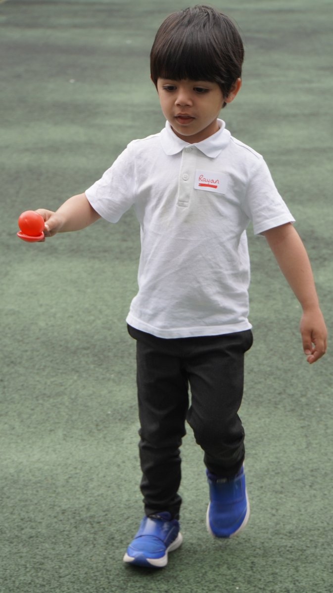 AlbionPrimary's tweet photo. EYFS Sports Day was brilliant. Children showed their sporting abilities through different activities. They never gave up and had a wonderful time. #APSResilience https://t.co/2Gyu0FFua6