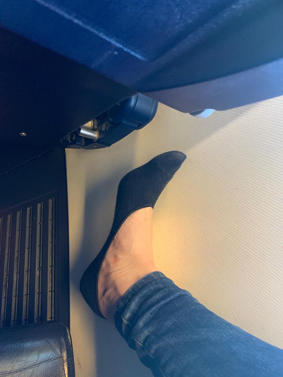 I love jetting off to the sun 🥰 #Feet #FootFetish #FeetWorship #Toes #FeetFinder #GoddessFeet #FootLovers #PrettyFeet #SoftFeet #FootPorn #FootQueen #OnlyFansCreator #FeetPics #FootModel #feetgirl