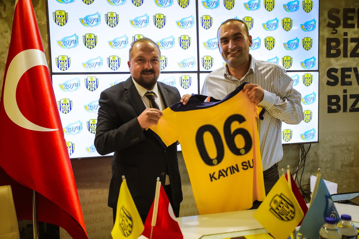ANKARAGÜCÜ, KAYIN SU İLE SPONSORLUK YENİLEDİ

2017 yılında bu takımın resmi sponsoru olarak kulüp kapısından içeri giren 'Kayın Su' bugün Ankaragücü ile 8.yılında da sponsorluk anlaşmasına devam etme kararı aldı.   İyi günde kötü günde...👏

<a href="/kayinsu/">Kayın Su</a> <a href="/selcukozdemir80/">Selçuk Özdemir</a>