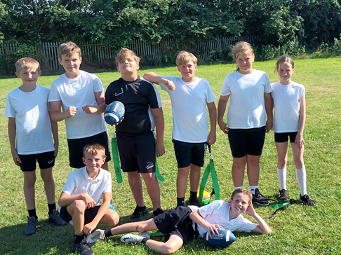 PeAveley's tweet image. A fantastic end to the sporting calendar by our year 6 Flag football team. Winning by 3 touchdowns to 1. leaving the score 18-6 in favour of Aveley.
Was great to see a new sport taken up by so many children this year. Long may it continue.
#WeAreAveley
#Touchdown
#ItsGood
#NFL