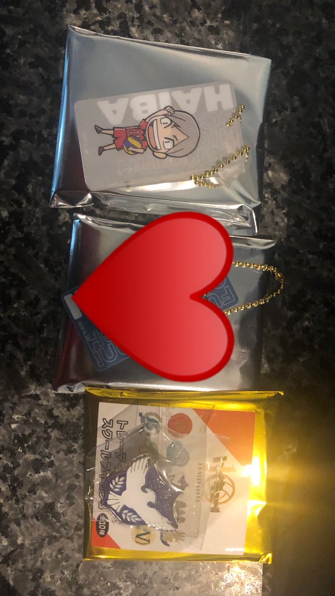 ハイキュー 10周年記念展
校章、繋がるキーホルダー

譲:白鳥沢、灰羽リエーフくん
求:音駒、黒尾

当方これより現地へ向かいます。
現地近くで手渡し交換希望です。
検索よりのお声がけも大歓迎です