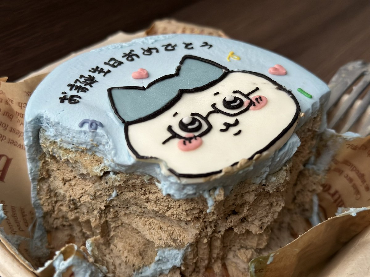 hiconac's tweet photo. 可哀想なハチワレ https://t.co/aj3CzJFub3