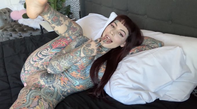 I&rsquo;ll be on @chaturbate Wednesday at 10am cst. 😍 It&rsquo;s been awhile so let&rsquo;s have A LOT fun please 🥰 https://t<a class="tags" href="/tag/chaturbate">@chaturbate</a><a href="/tag/mvsales"class="tags"><span>#mvsales</span></a>