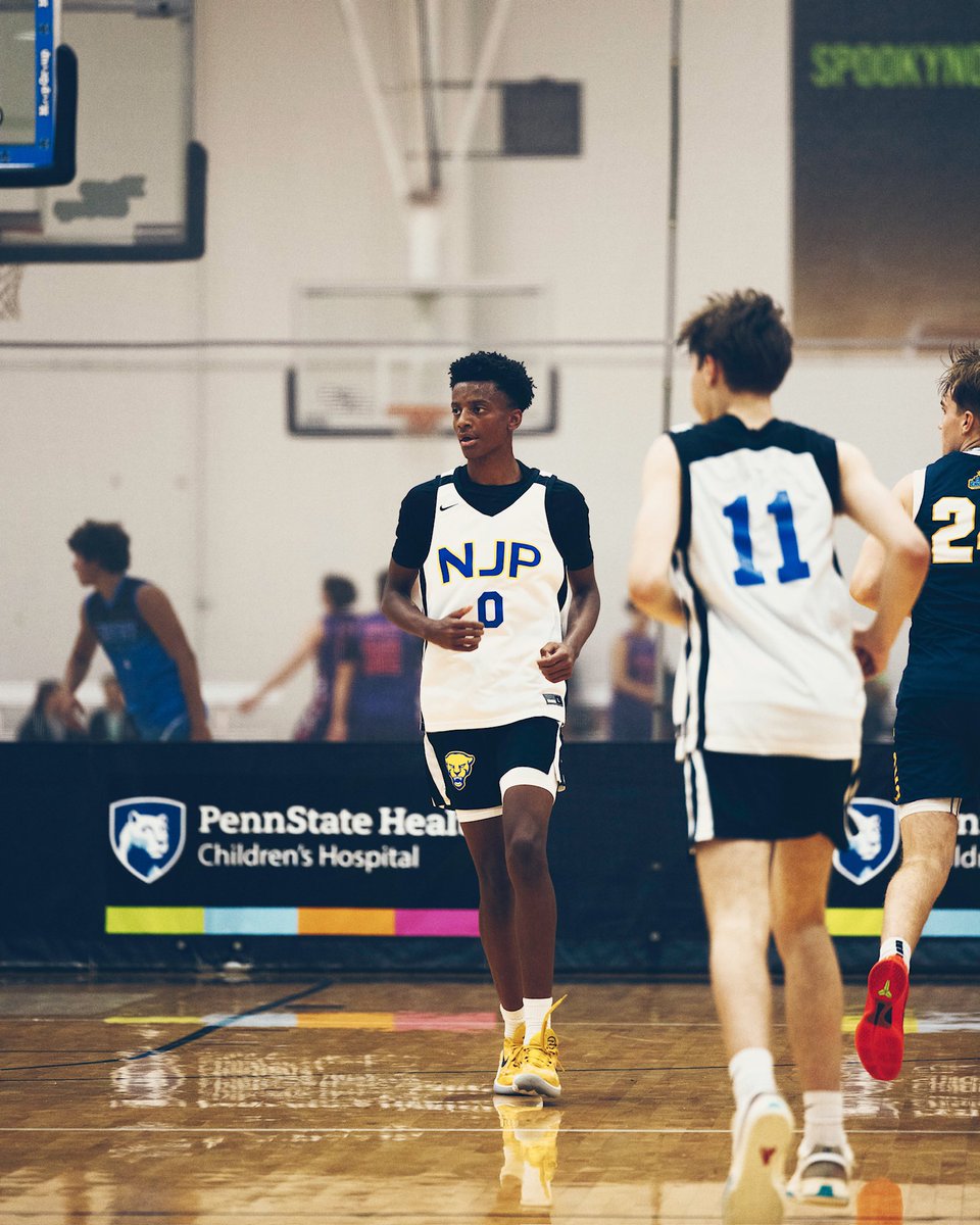 Will Louis tweet media