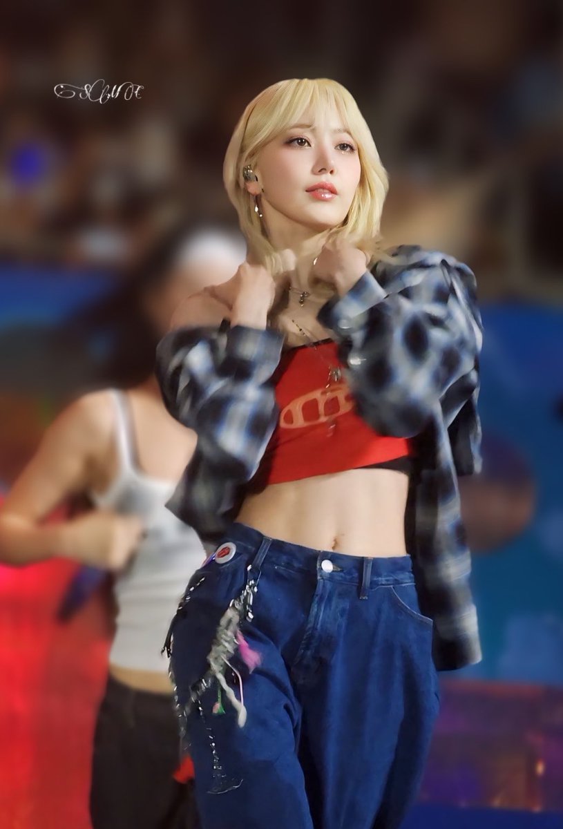 soumanchae1110's tweet photo. 240721 SBS 가요대전 summer

여제 꾸라 ✨

#르세라핌 #LE_SSERAFIM
#사쿠라 #꾸라 #SAKURA #宮脇咲良 https://t.co/qPydKXZtcY