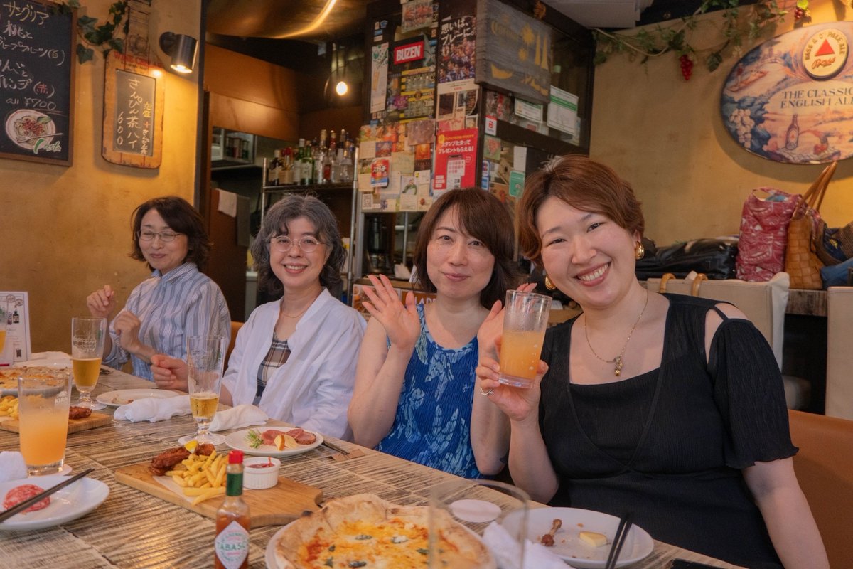EnsembleIshtar's tweet photo. 納涼会を開催しました💗
🍻🍕🍻🥗🍻🍗🍻 https://t.co/yv5L8NPBEz