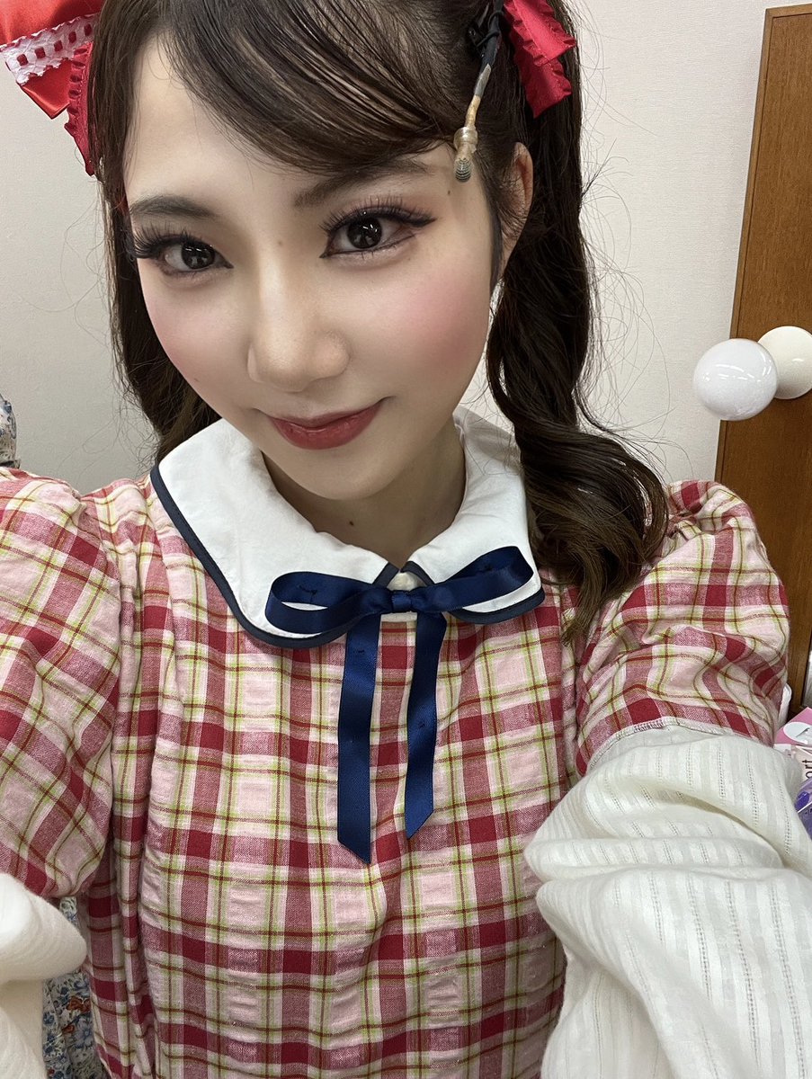 Mayu__azu's tweet photo. 今夏！
ハウス食品協賛 ファミリー���ュージカル
「プリンセスセーラ〈小公女〉」
にダイアナ役で出演しています🎀

昨日岡山初日の幕が開き、今日は大阪です︎❣️

ツアー頑張ります❤️‍🔥
よろしくお願いいたします！ https://t.co/7zPIX4cPo3