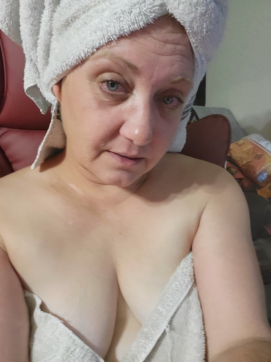 hookz_lady49136's tweet photo. This shower felt good! #shower #NSFW #feelsgood https://t.co/rTbBuzjjbX
