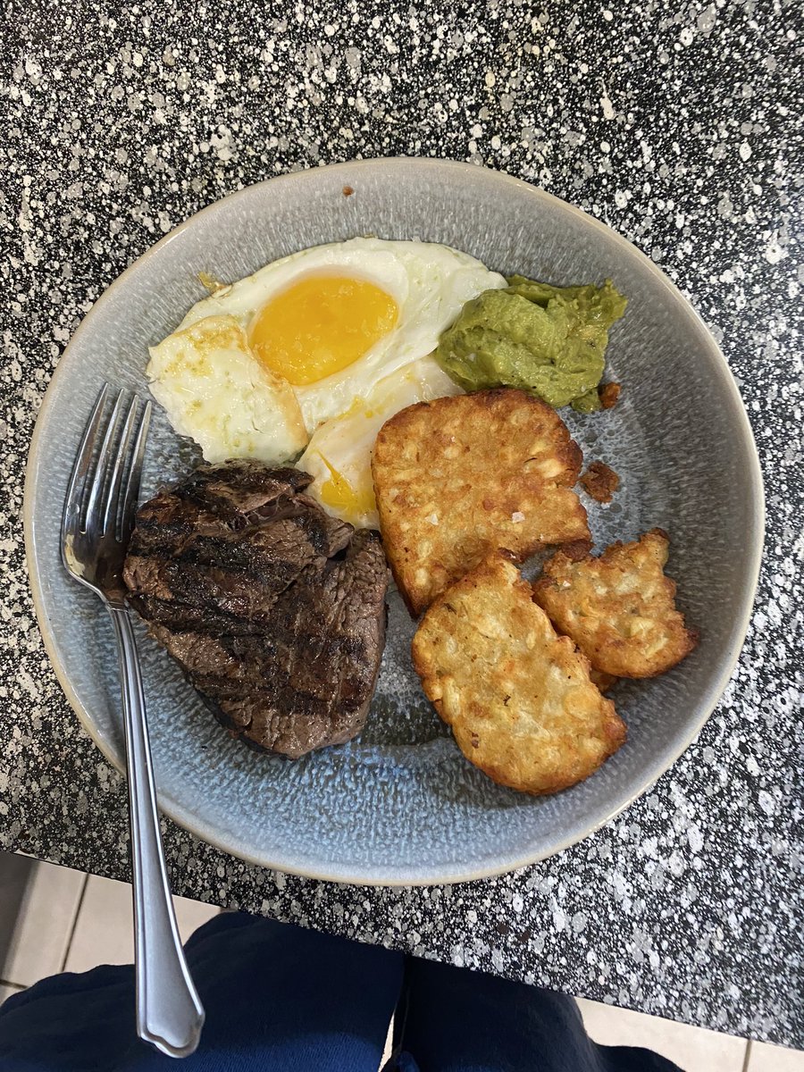 cinemacurls's tweet image. i made brunch yesterday &amp;amp; 3 meals today y’all i’m so up #chefgrind