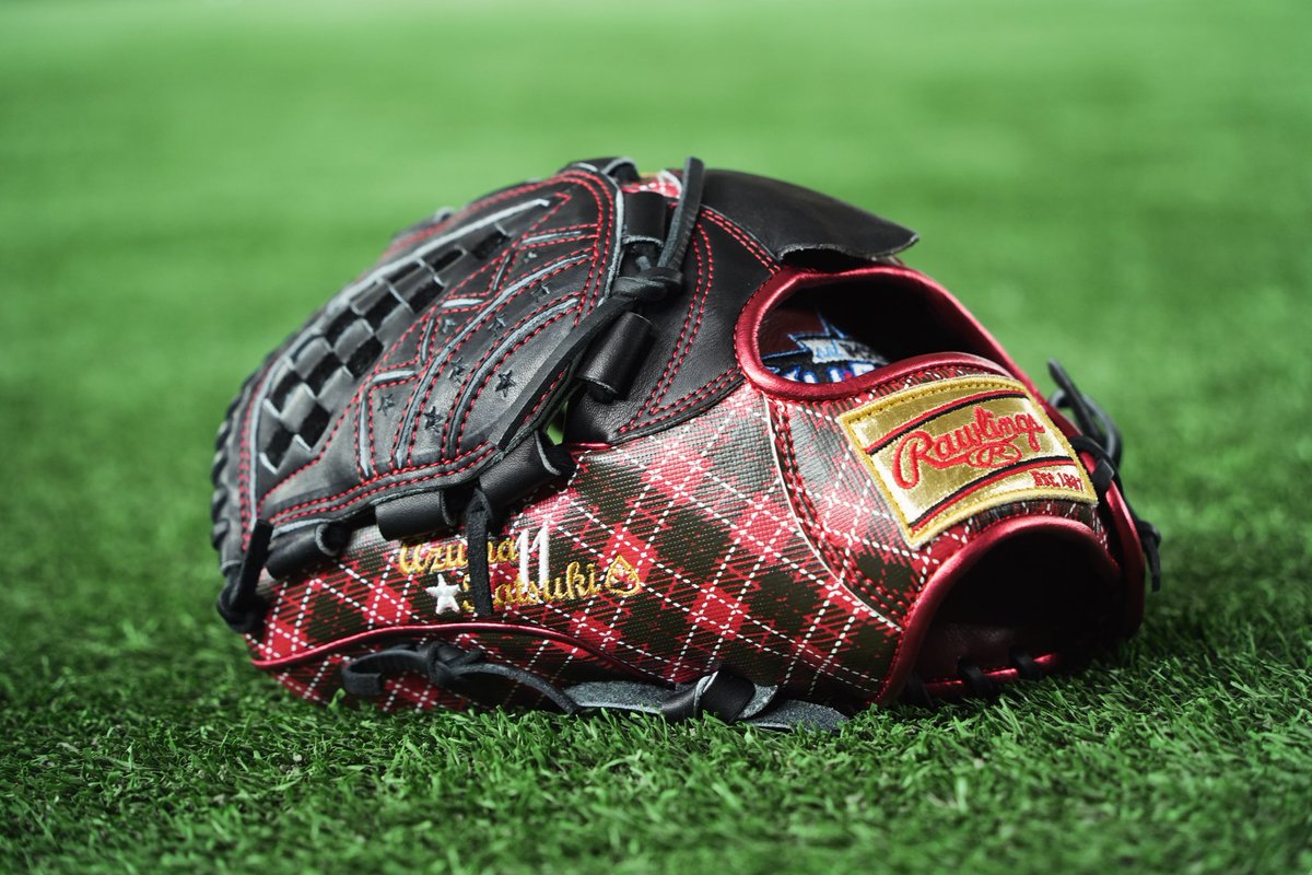 2024/7/23-24 横浜DeNAベイスターズ 東克樹投手。 ゴールドラベルの