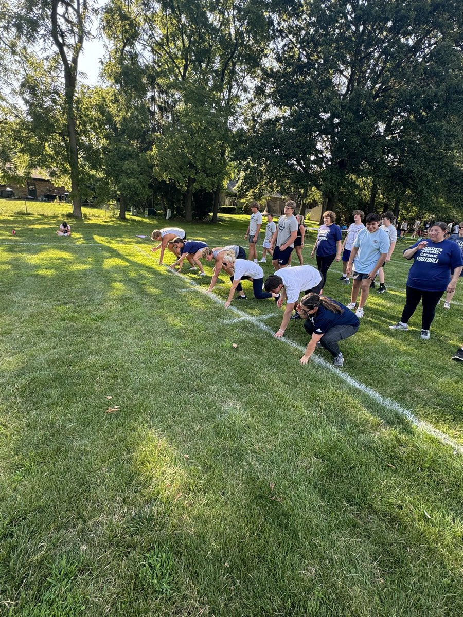 LCCknightFb's tweet photo. TEAM 2024 Mom’s Practice!! Fun was had! Ladies did AMAZING!! #AMDG #FightOn #FootballisFamily https://t.co/1RzUlKh9Mm