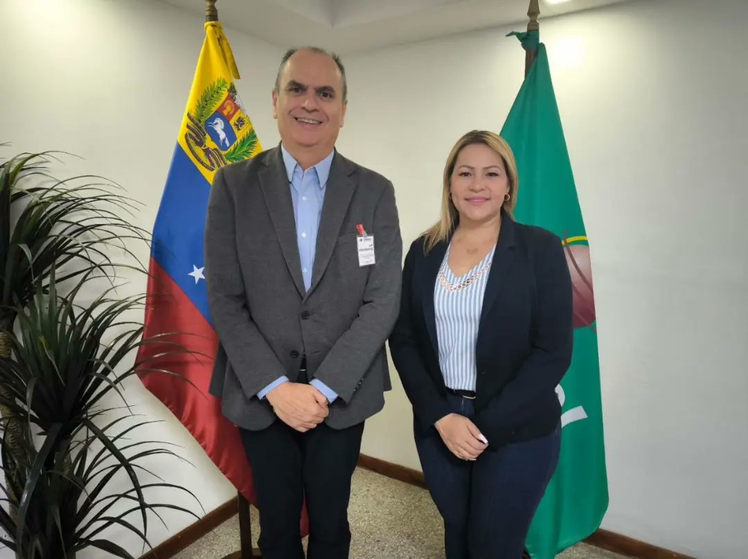 #22Julio // Hoy sostuvimos una fructífera reunión con el Director Comercial de Procolombia en Venezuela, Sr. Carlos Luna, en aras del fortalecimiento de las relaciones entre los Operadores Postales Oficiales.

📝bit.ly/3zTMHfa