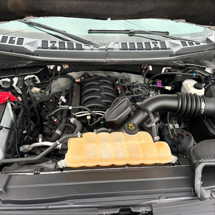 PrideAutos's tweet image. AVAILABLE FOR SALE
2018 Ford F-150 L A R I A T
Pristine condition
Price:39M
Call/Chat:08151619939
#cargirl #ladydriven #carporn #femaledriven #cargirls #stickchicks #carsofinstagram #cargirlculture #femaleowned #cargirlsdoitbetter #carmodel #carphotography  #savethemanuals #built