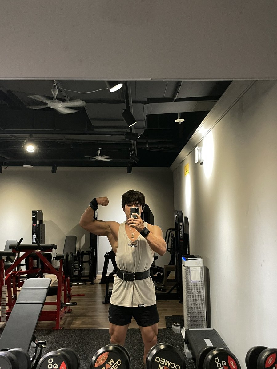 맨즈우먼 tweet media
