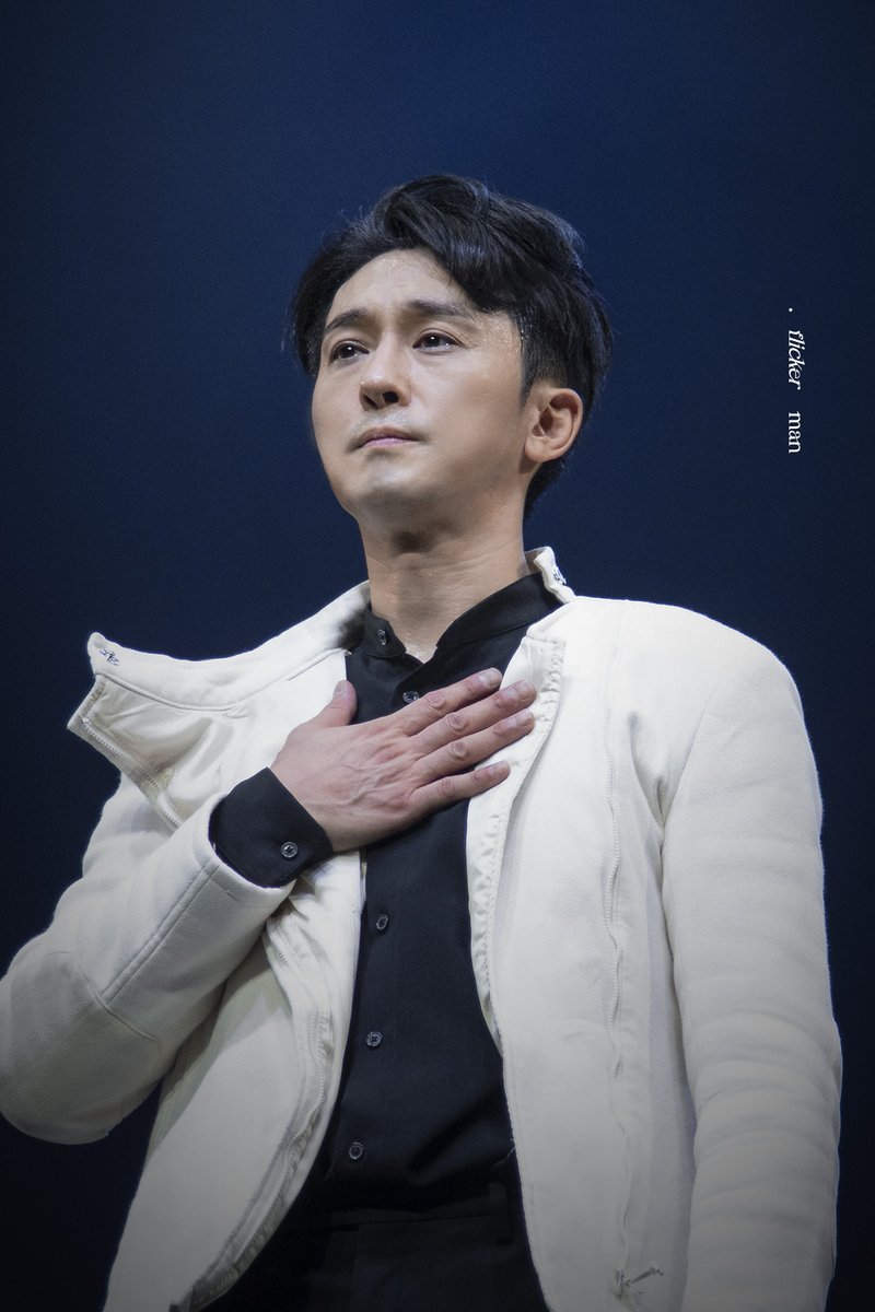 urevasorgraphy's tweet photo. 240721 연극 햄릿 커튼콜데이

햄릿役  #강필석 https://t.co/0uw4zBCRRZ