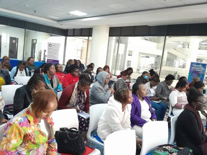 AweKenya's tweet photo. The training sessions with 100 AWEsome in the AWE Kenya 2024 business scale up program have been impactful. Through the program ,the AWEsome women are acquiring knowledge, networks and access necessary to grow and scale their businesses. 
@USEmbassyKenya
@UPS
#awekenyawithups https://t.co/1ppCLrA17q
