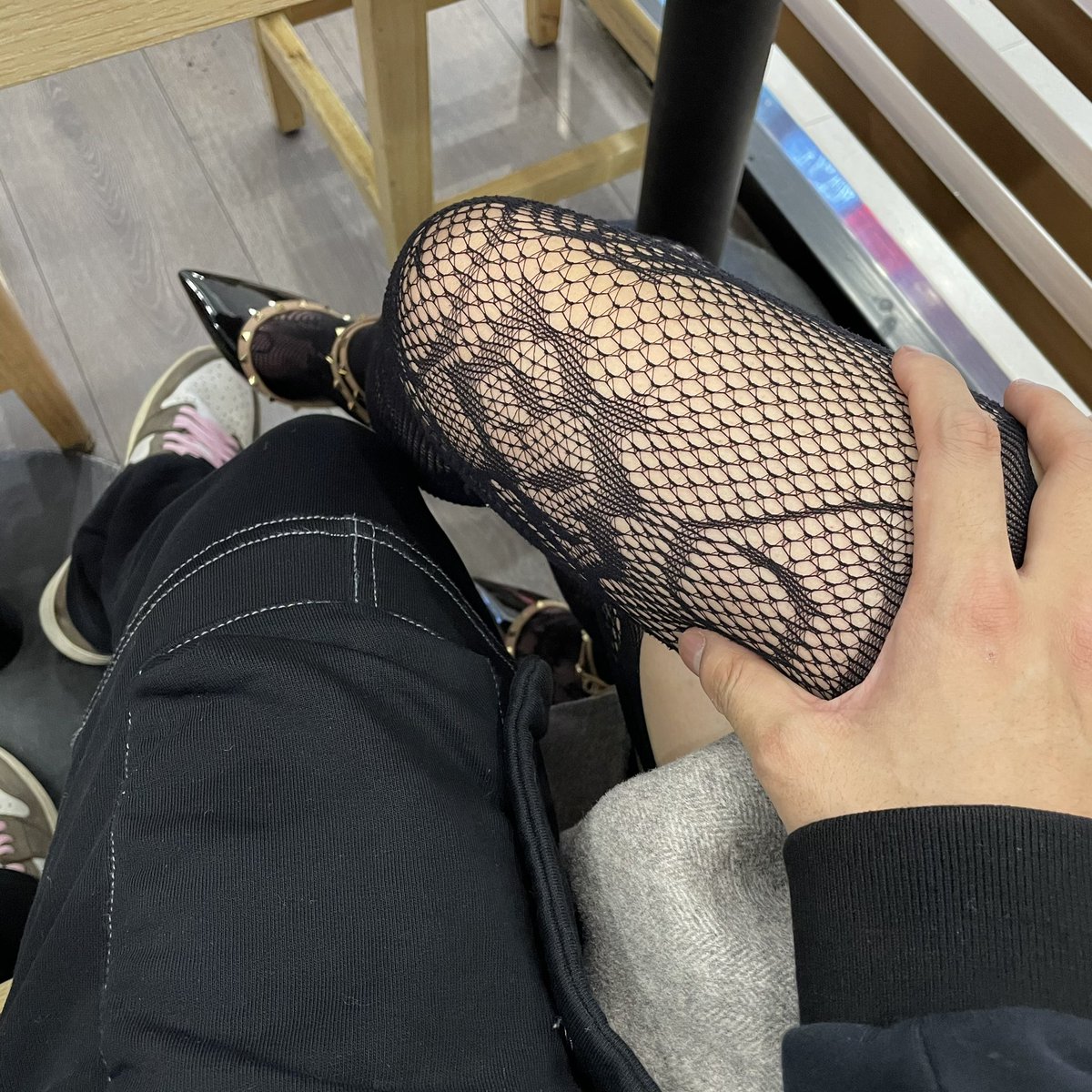 计划下个月出国旅游 可能是近期最后一次活动啦 北京来高素质高颜值单男 打招呼前先看置顶～