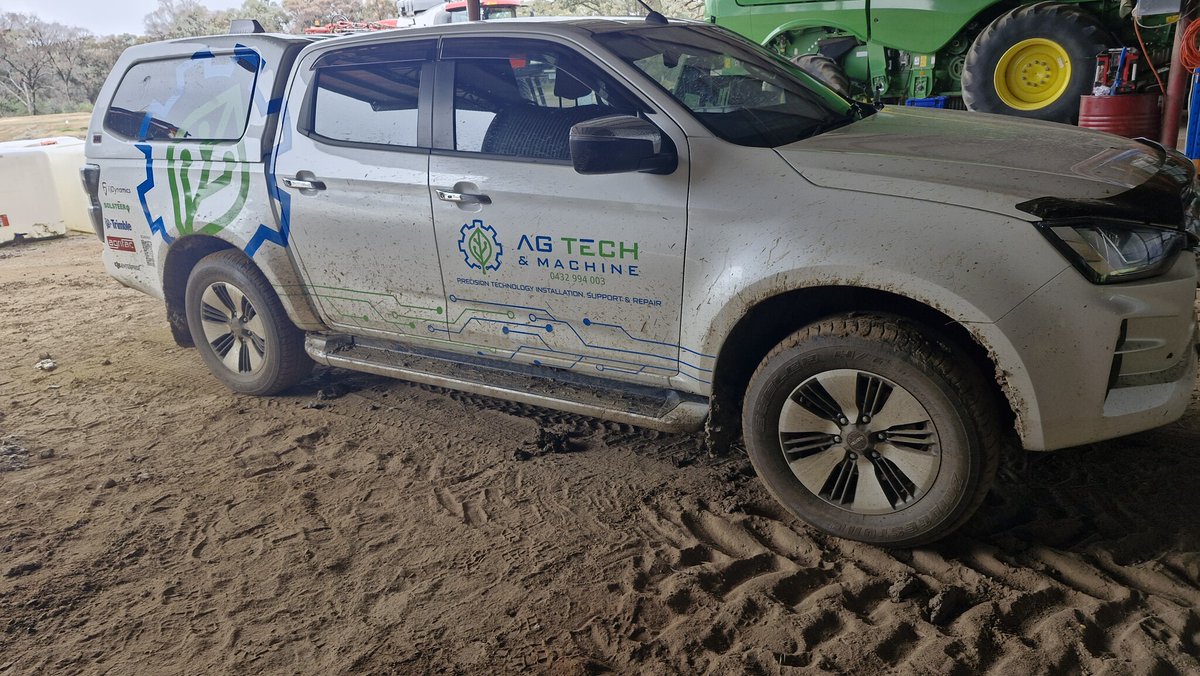 🚜🌧️ Despite the wet weather, Ag Tech and Machine has been out in the field getting the job done! We're committed to providing top-notch support and technology, no matter the conditions. 🌱🔧

#AgTech #SmartFarming #FarmingSupport #RainOrShine #GetItDone