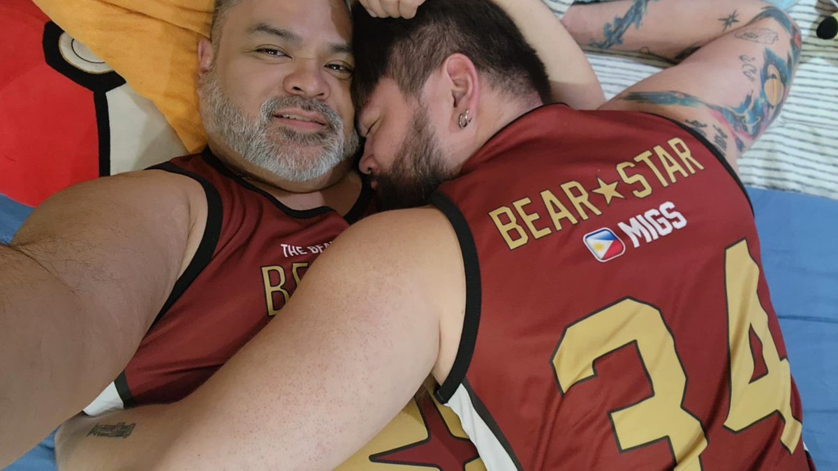 KumaPapaJoe's tweet image. Sporting and loving our unique bearcode jerseys! 

@migs_Santis’ favorite number is 7, mine is 8, but some peeps already beat us to those numbers … so 34+35 will do hahaha …IYKYK🤭

Thank you @Bearcode_ph! Tight 🐻 Hugsss

#bearcode #bearcodeph #bearcode_ph