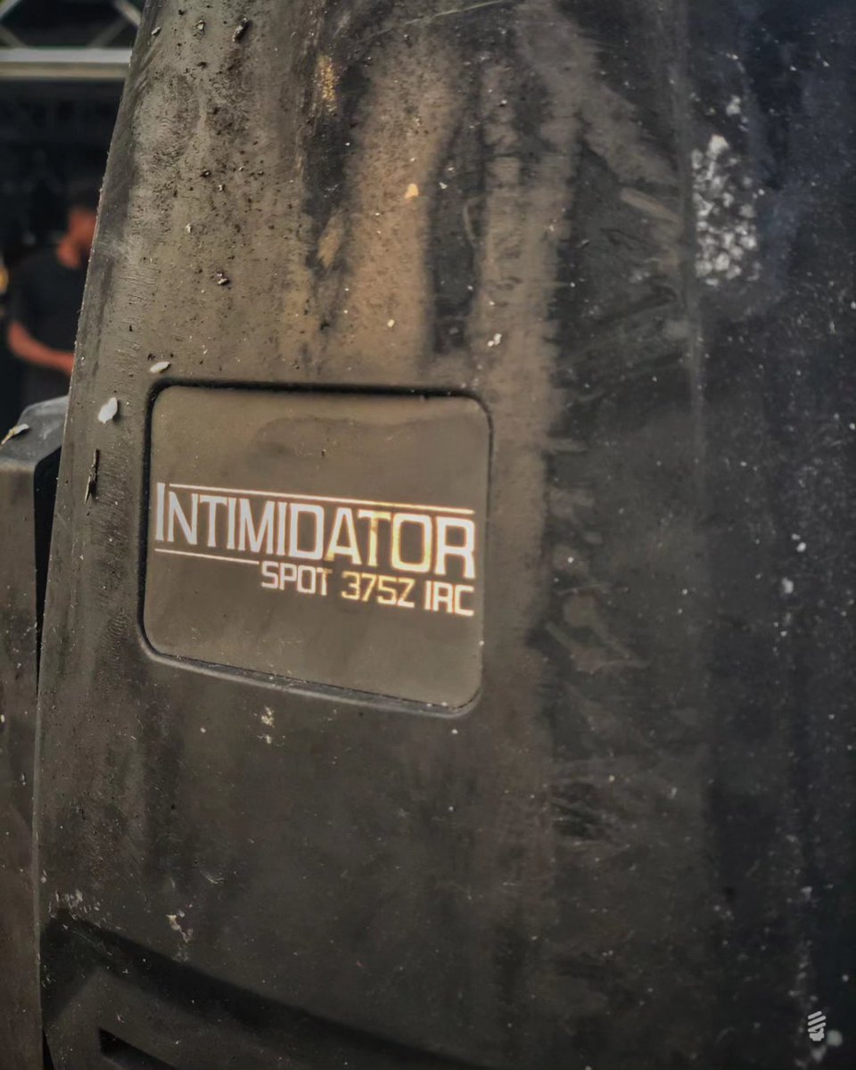spectral_hues's tweet image. The Intimidator Spot 375Z IRC a 150 W LED moving head with motorized zoom, dual rotating prisms, motorized focus, Totem mode, and various control options.
@chauvet_pro
@chauvet_dj
#lightingprogrammer #spectralhues
#lightingdesigner #stagelighting #lighttech