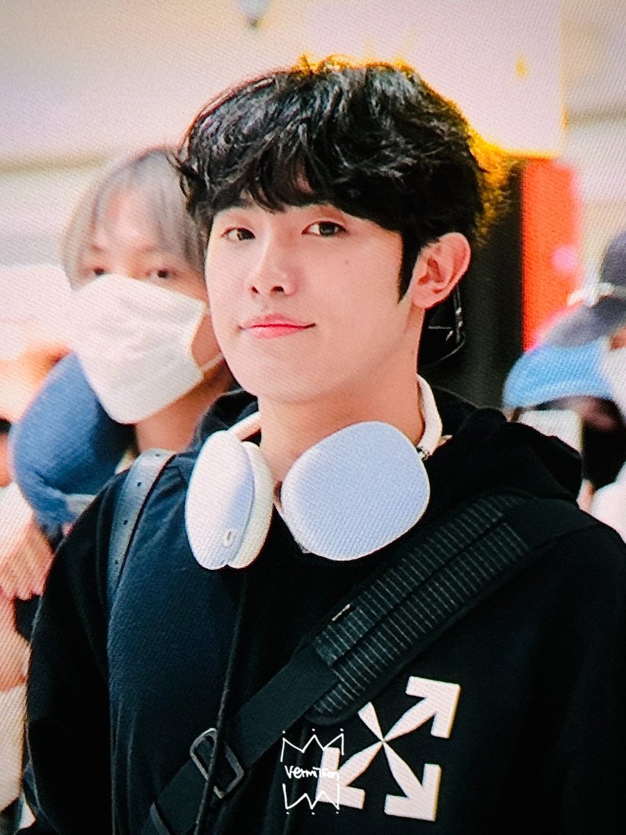 240722 MEL 프리뷰

#온리원오브 #OnlyOneOf #オンリーワンオブ
#밀 #Mill #이용수 #ミル