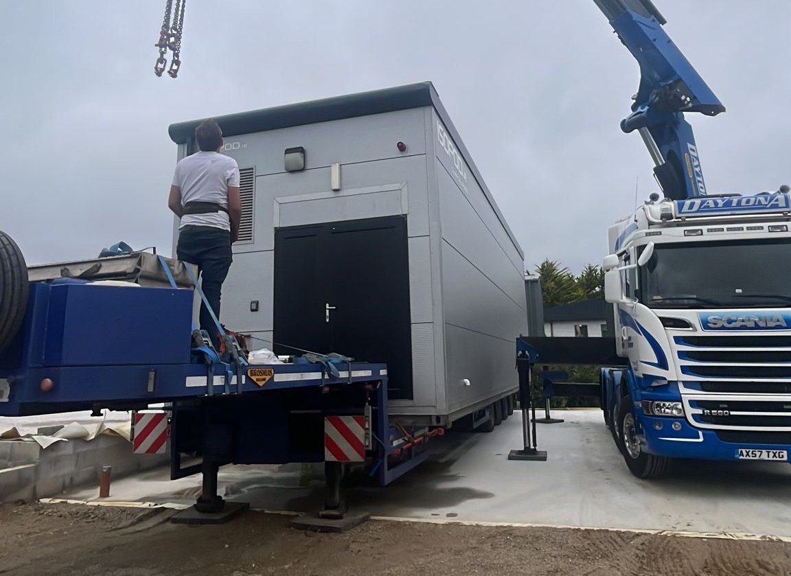 Revolution-ZERO (@revolutionzero1) on Twitter photo And then there were three...  
Yesterday we expanded our Revolution-ZERO sterile surgical gowns and drapes offering in Cornwall.  
Fully electric, renewable tariff, low carbon processing - the future...
#GreenNHS #TogetherWeCan 🙏🌍⚕️ And then there were three...  
Yesterday we expanded our Revolution-ZERO sterile surgical gowns and drapes offering in Cornwall.  
Fully electric, renewable tariff, low carbon processing - the future...
#GreenNHS #TogetherWeCan 🙏🌍⚕️