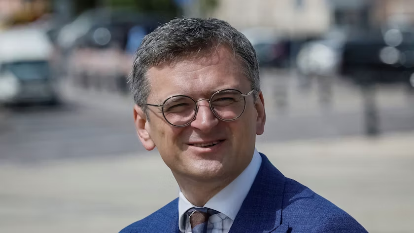 Ukrainischer Außenminister wird in Peking erwartet.
Kuleba will in China darüber sprechen, wie es in dem Krieg einen gerechten Frieden geben kann.
sueddeutsche.de